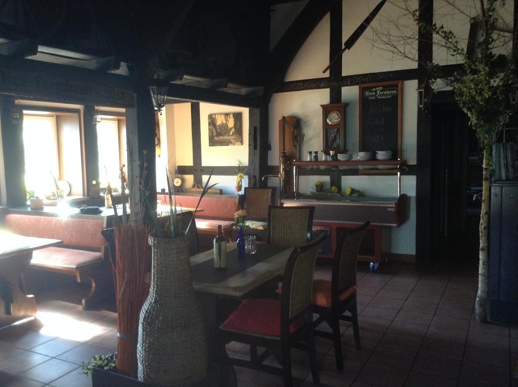 Gasthof Altes Farmhaus Und Apartment Lienen ภายนอก รูปภาพ